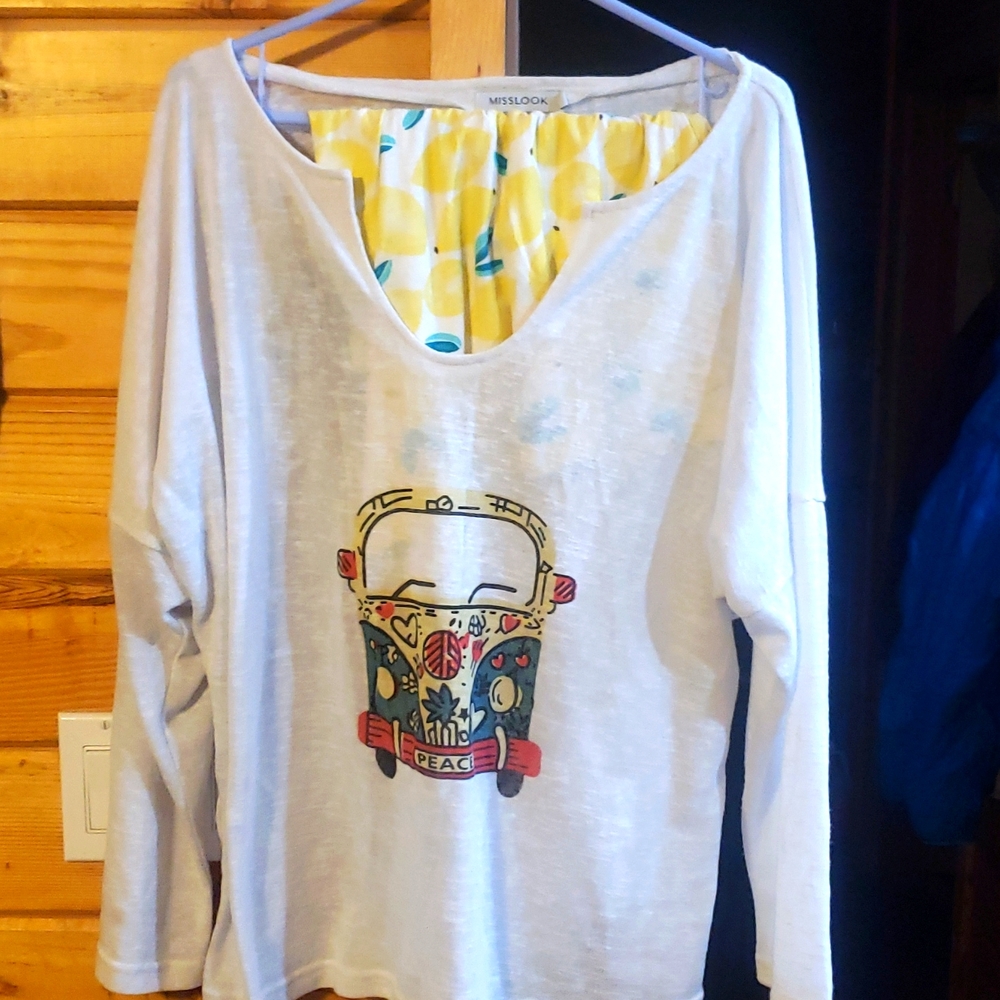 Super comfy cute outfit          Peace & Lemons ✌ 🍋